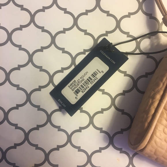 Cole Haan NEW WITH TAGS Beige Leather Wristlet - Picture 4 of 5